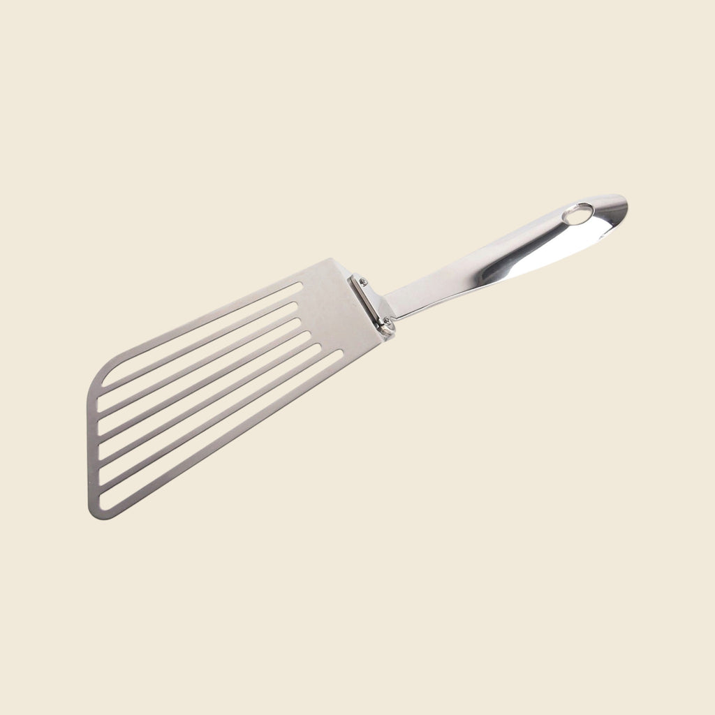 Flexible stainless steel slotted turner