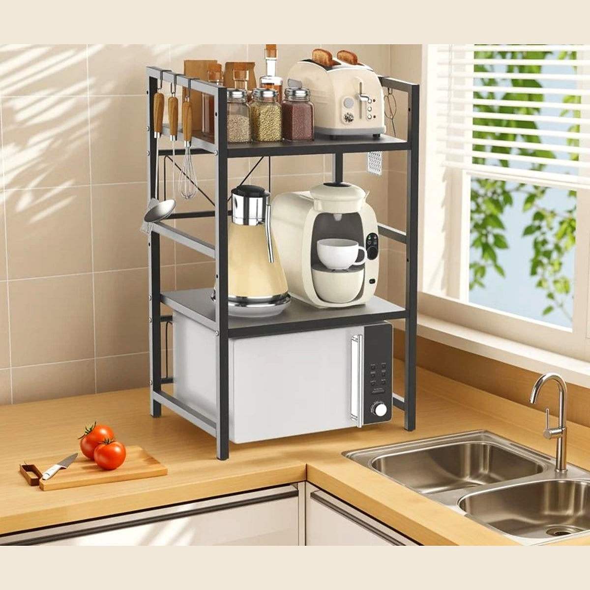 Adjustable width and height of the microwave rack