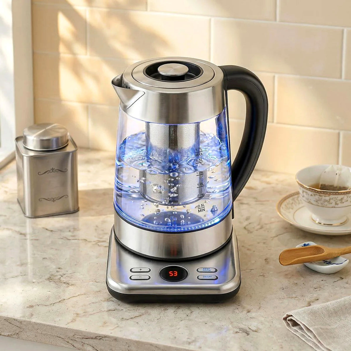 1.7 L glass kettle with blue LED light